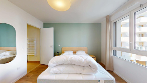 Appealing double bedroom apartment in Asnières-sur-Seine neighbourhood