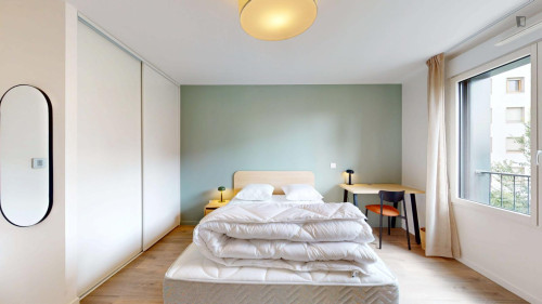 Cozy 2- double bedroom apartment in Paris