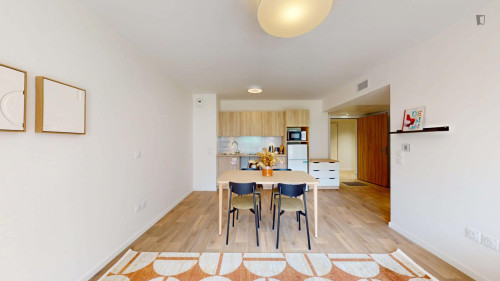 Cozy 2- double bedroom apartment in Paris