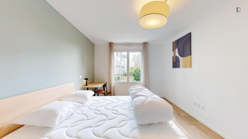 Cozy 2- double bedroom apartment in Paris