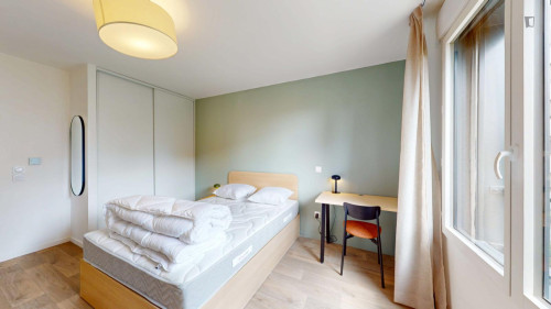 Cozy 2- double bedroom apartment in Paris