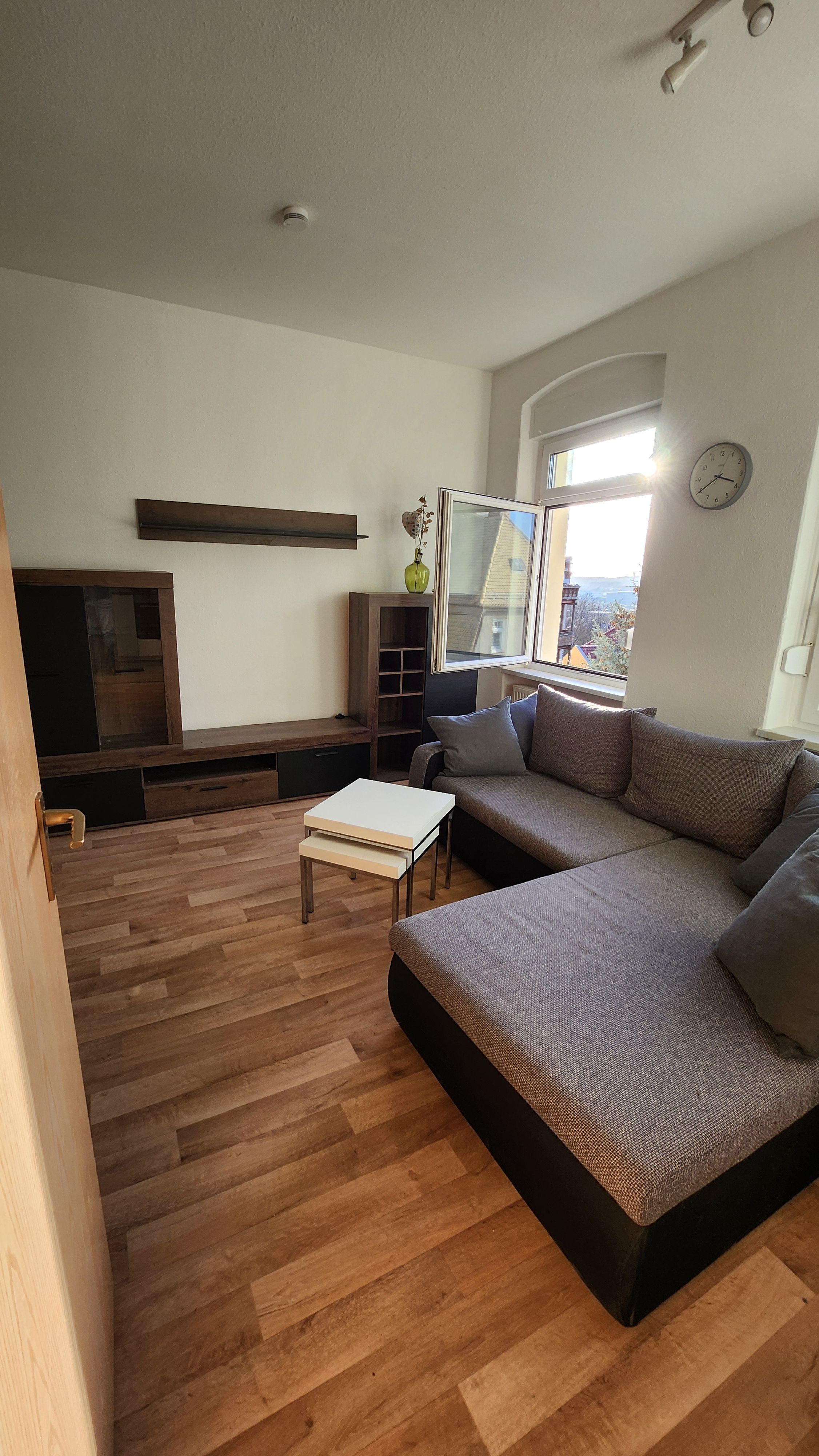 Modern Apartment With Nice Gera Balcony View - 32