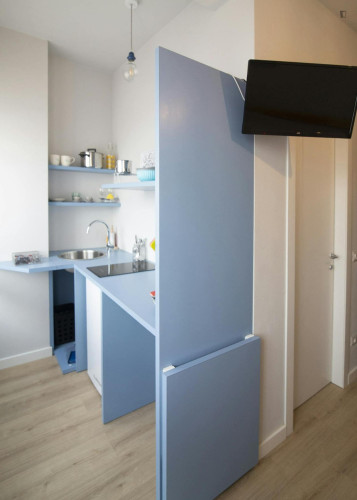 Small cosy studio just steps from the Centrale Station