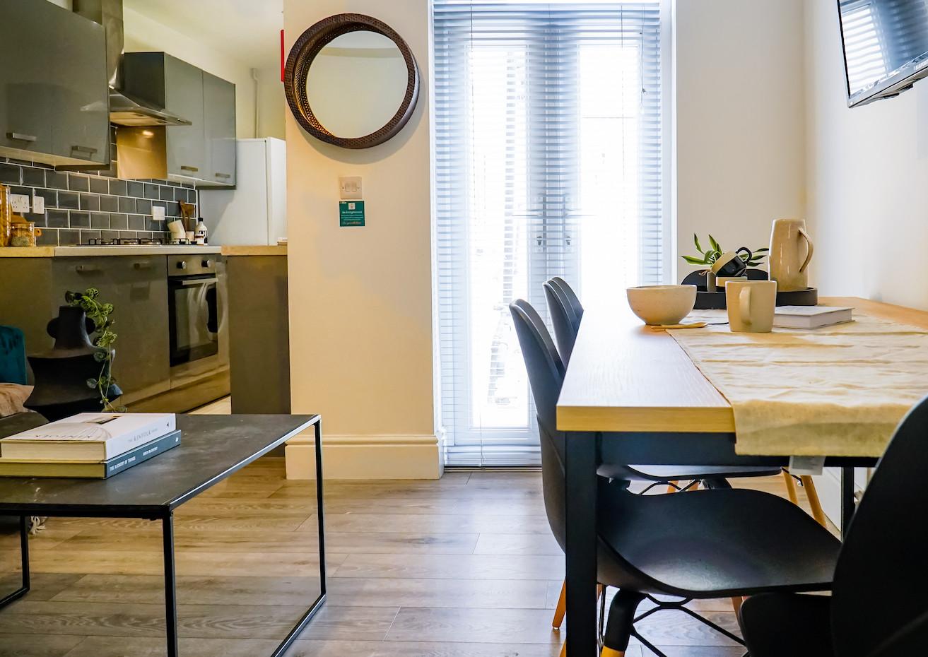  6 Bedroom House (23 Haydn Avenue)  -  Haydn Avenue  - Gallery -  3