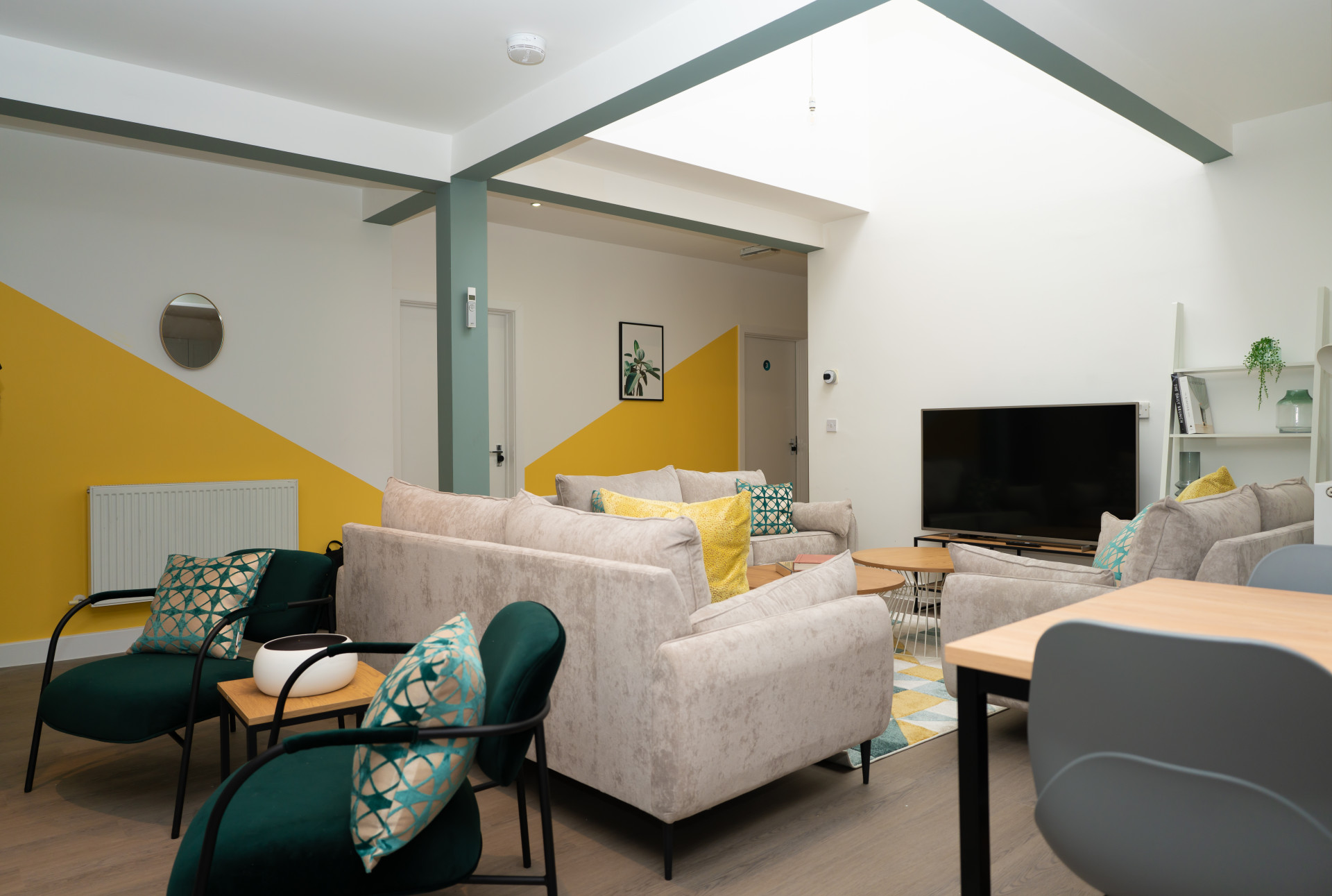  3 Bedroom House  -  Eileen Grove  - Gallery -  3