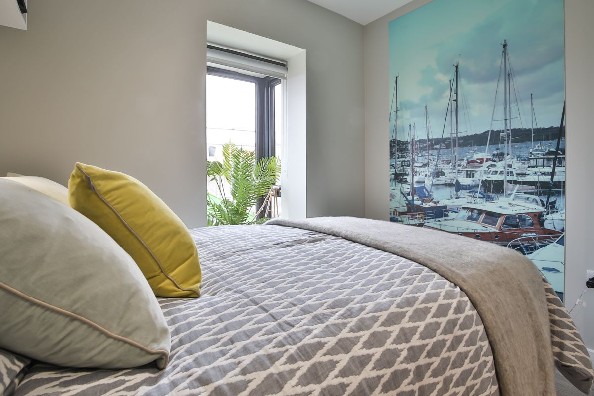 Classic 4 Bed Shared House - Smaller Shared Space - Ocean View - Gallery - 4