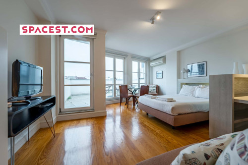 Modern and welcoming studio in the Clérigos neighbourhood