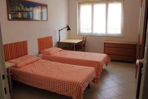 Single bed in twin bedroom in Sesto S. Giovanni
