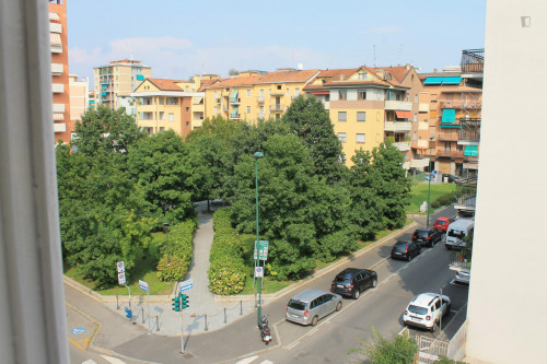 Single bed in twin bedroom in Sesto S. Giovanni