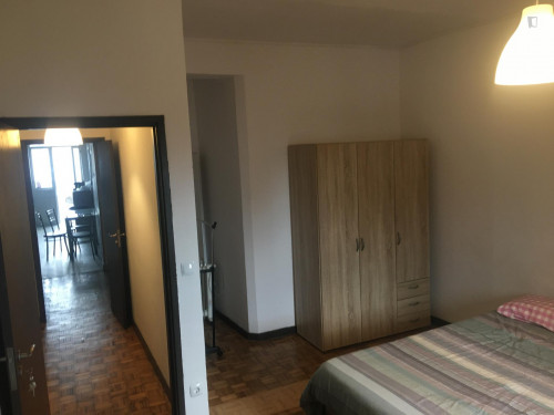 Spacious room with double bed near Polo Univer. HSJ, Alameda Shopping - Gallery - 6