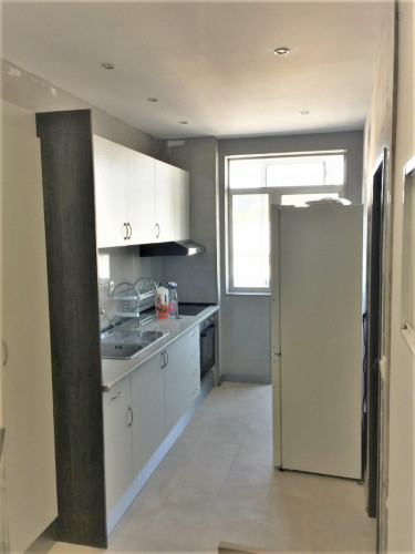 Spacious room with double bed near Polo Univer. HSJ, Alameda Shopping - Gallery - 7