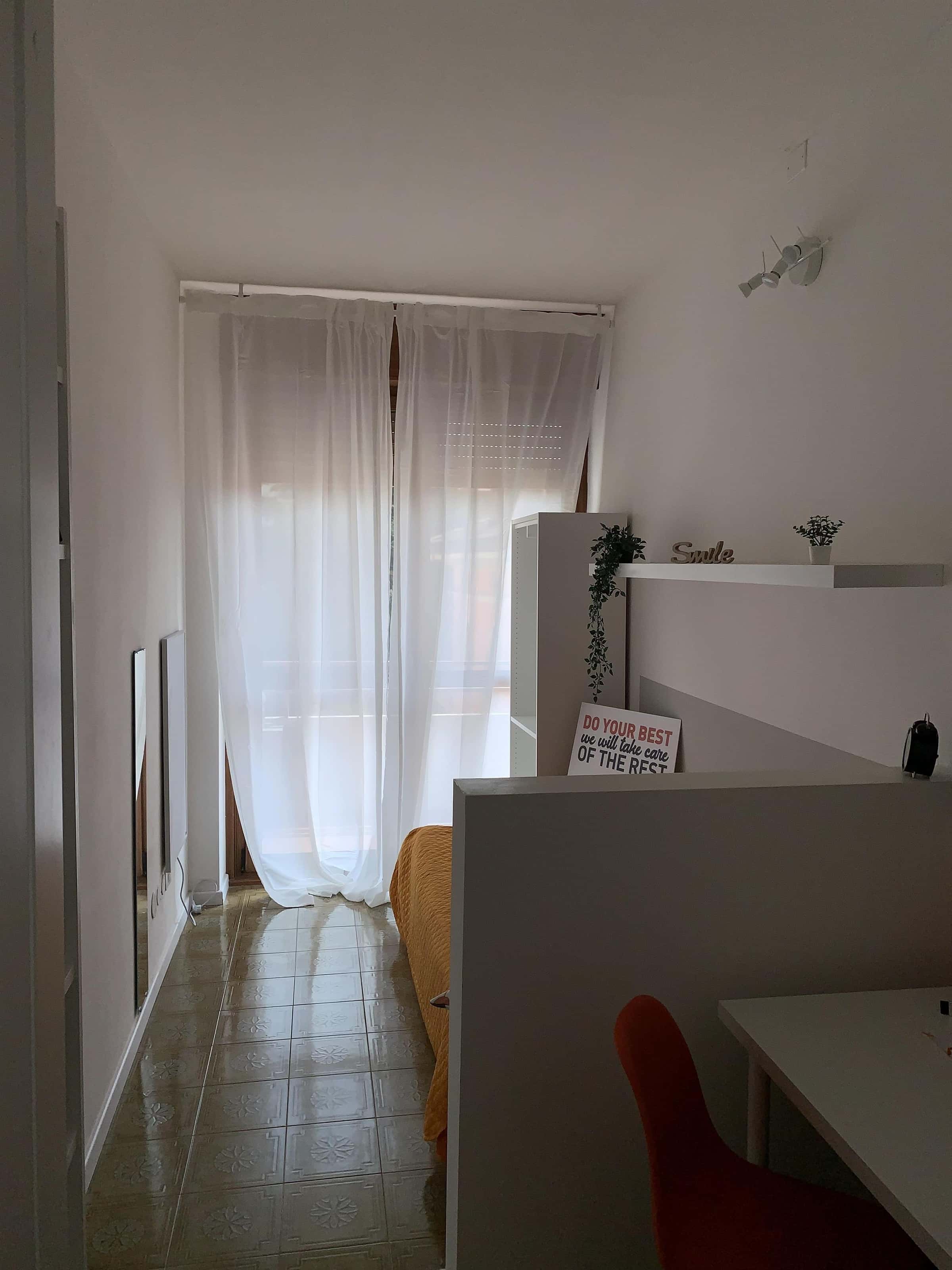 Via Fratelli Perini 173 - Stanza 33 - 1