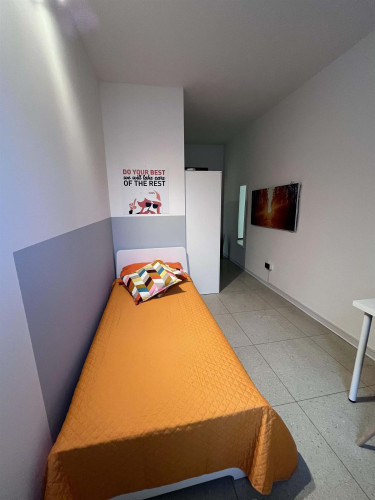 Via Del Brennero 136 - Stanza 69