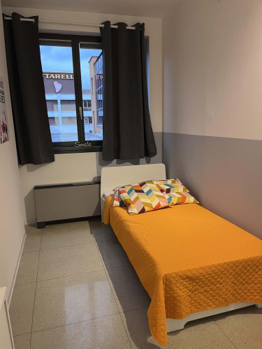 Via Del Brennero 136 - Stanza 71