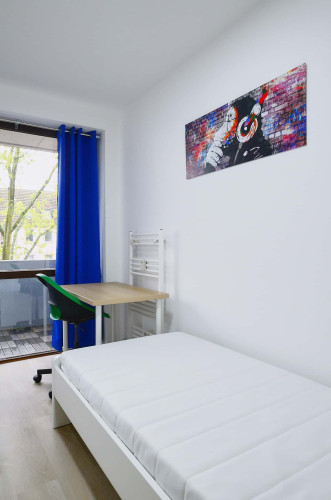 Kölner Landstraße - Room 4