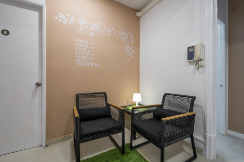 Impressive single bedroom near Saldanha metro station