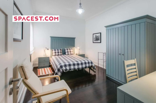 Homey room in Saldanha, Lisbon - VH V - R4