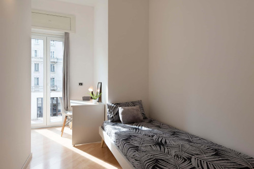 Via Andrea Costa- 4 Bedroom Apartment - Gallery - 14
