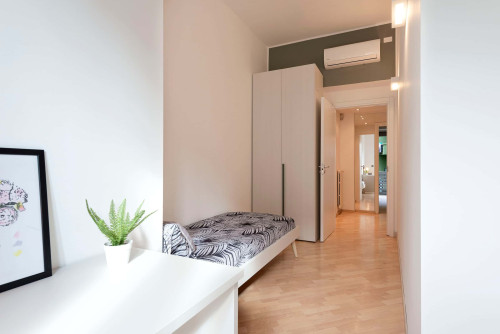 Via Andrea Costa- 4 Bedroom Apartment - Gallery - 15