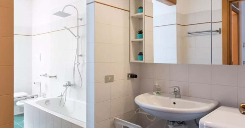 Via Gustavo Fara 12 - 2 Bedrooms apartment