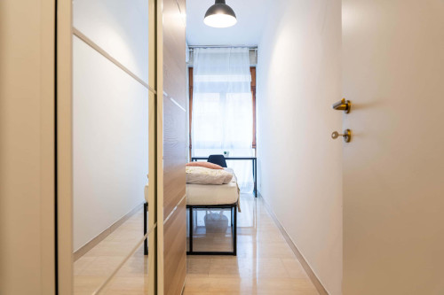 Piazza Imperatore Tito 8 - 4 Bedroom apartment