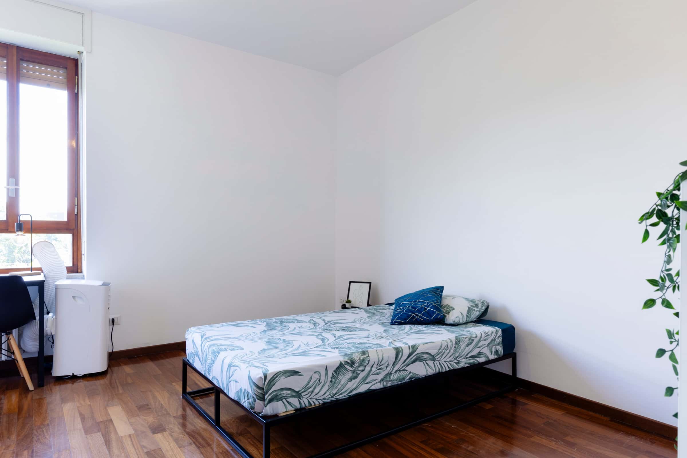 Viale Tibaldi 56- 6 Bedroom Apartment - 1