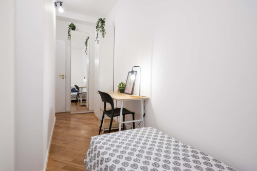 Via Sebino 19 - 4 Bedroom apartment