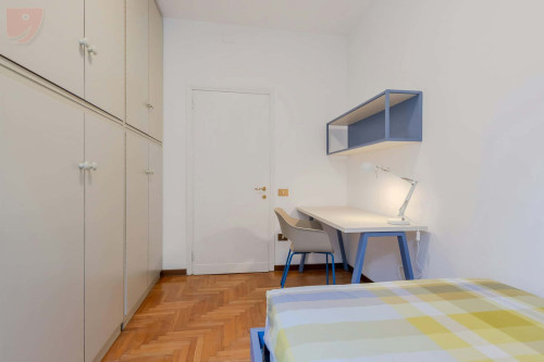 Room in Via Agrigento, Padova for 87 m² with 5 bedrooms