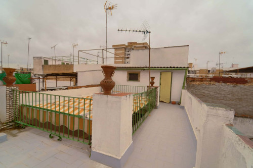 Calle Lucena