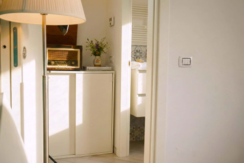 Refined two-room apartment near Fondazione Prada - Gallery - 6