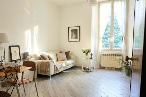 Refined two-room apartment near Fondazione Prada - Gallery - 10
