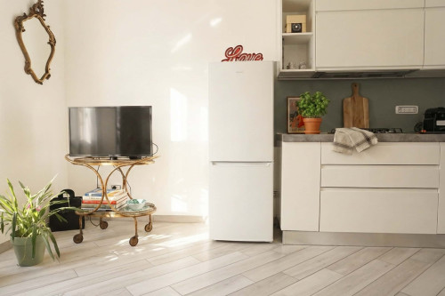 Refined two-room apartment near Fondazione Prada - Gallery - 14