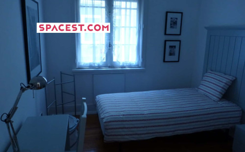 Cozy Room in Saldanha, Lisbon - VH III - Room 5