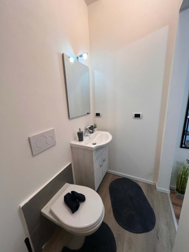 Via Fabio Filzi 10 - Stanza 56 -BAGNO IN CAMERA- - Gallery - 7
