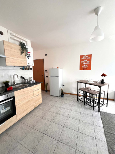 Via 4 Novembre 112/B - Stanza 81  - Gallery -  5