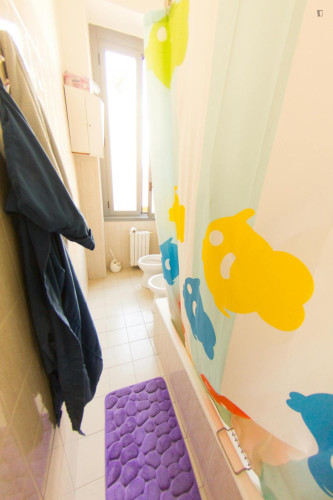 Bed in a big twin bedroom, near the Porta Garibaldi train station - Gallery - 8