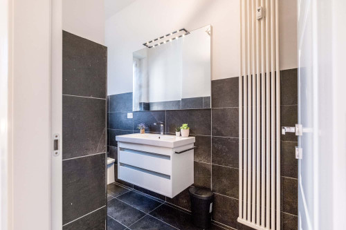 Piazza Carlo Caneva 4 - 3 Bedroom apartment