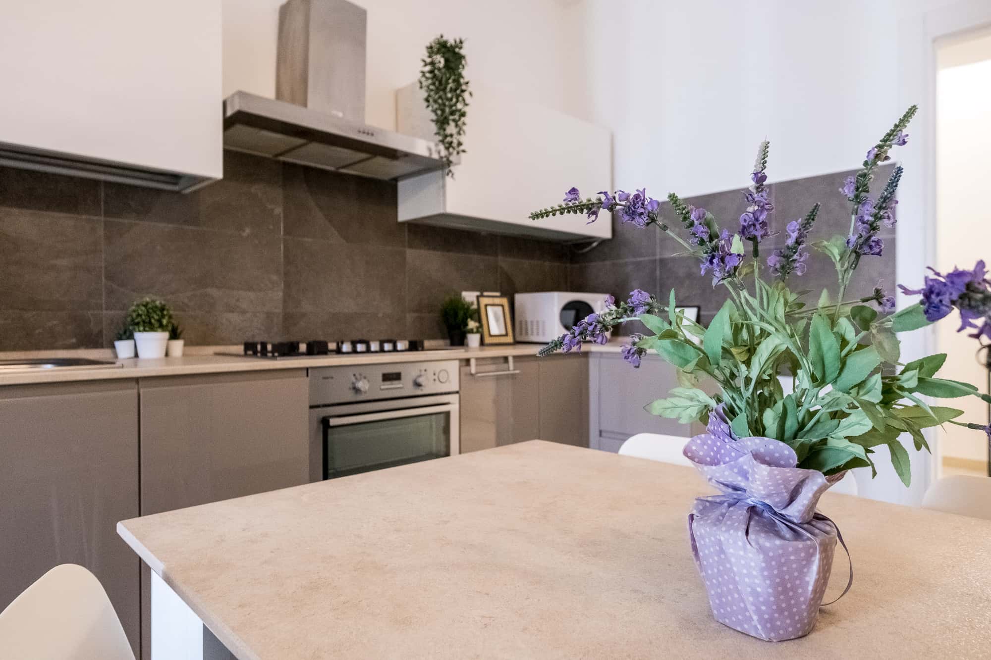  Piazza Carlo Caneva 4 - 3 Bedroom Apartment  -  Piazza Carlo Caneva 4 - 3 Bedroom apartment  - Gallery -  1