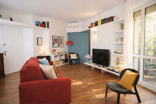 Elegant three-room apartment a few steps from the Politecnico - Gallery - 24