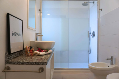 Elegant three bedroom apartment - Gallery - 61