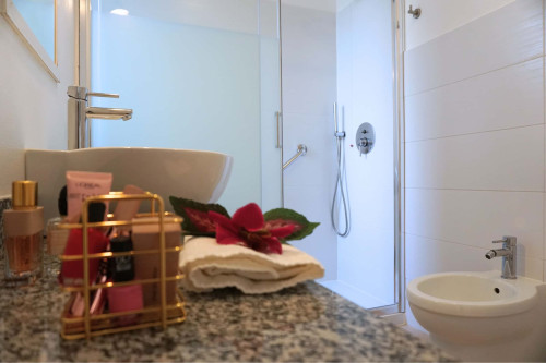 Elegant three bedroom apartment - Gallery - 58