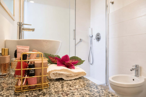 Elegant three bedroom apartment - Gallery - 25