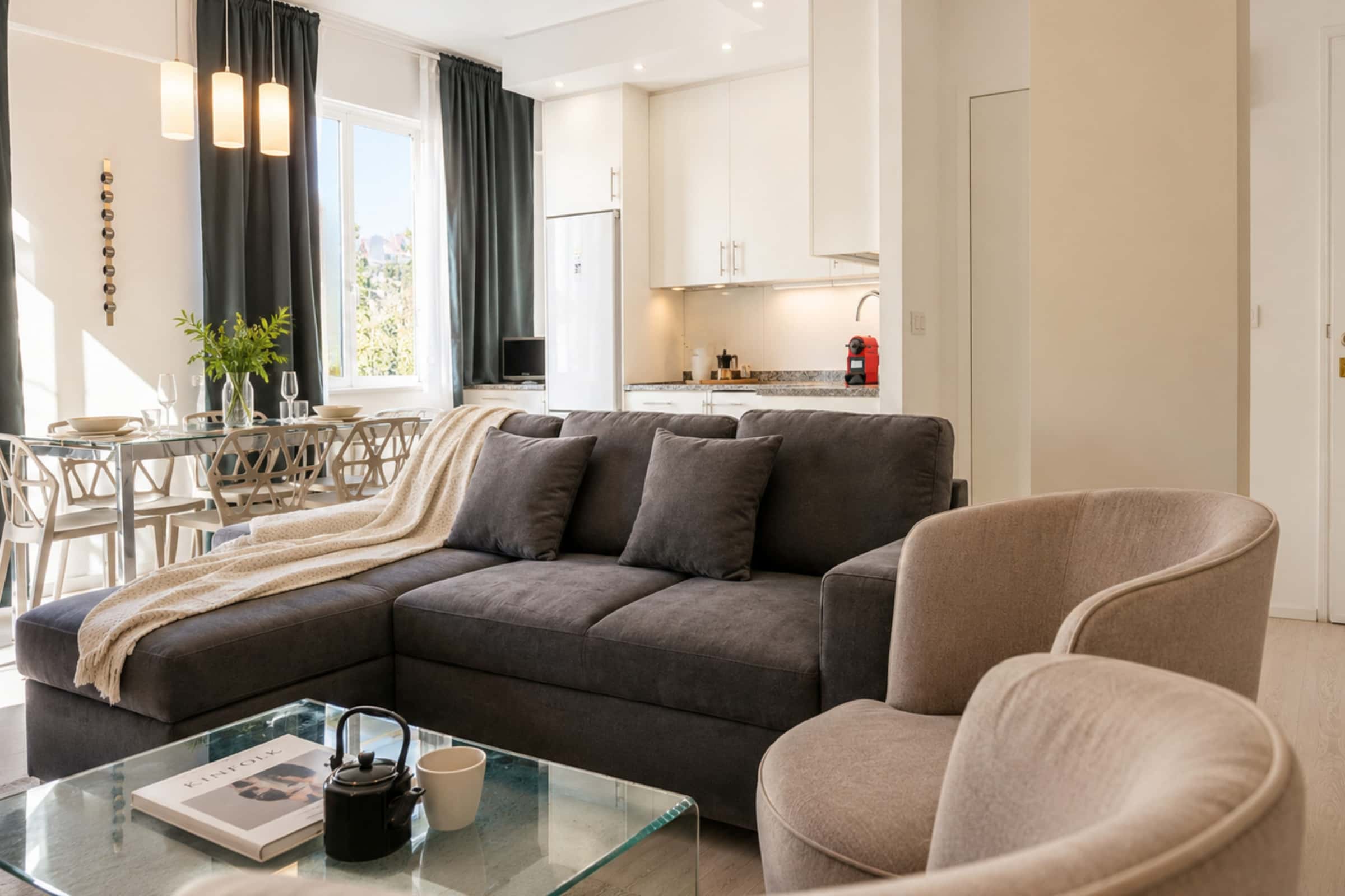 Elegant Three Bedroom Apartment - Elegant three bedroom apartment - Gallery - 1