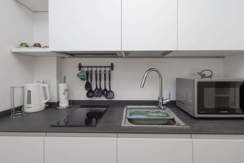 Via Giovanni da Milano 11