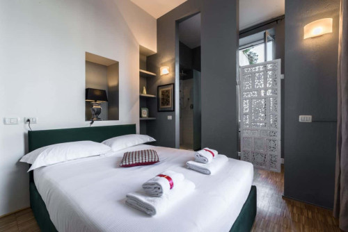 Piazza Guglielmo Oberdan 2