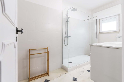 Bright and Cozy Apartment in Rua Sacadura Cabral, Estoril - Gallery - 22