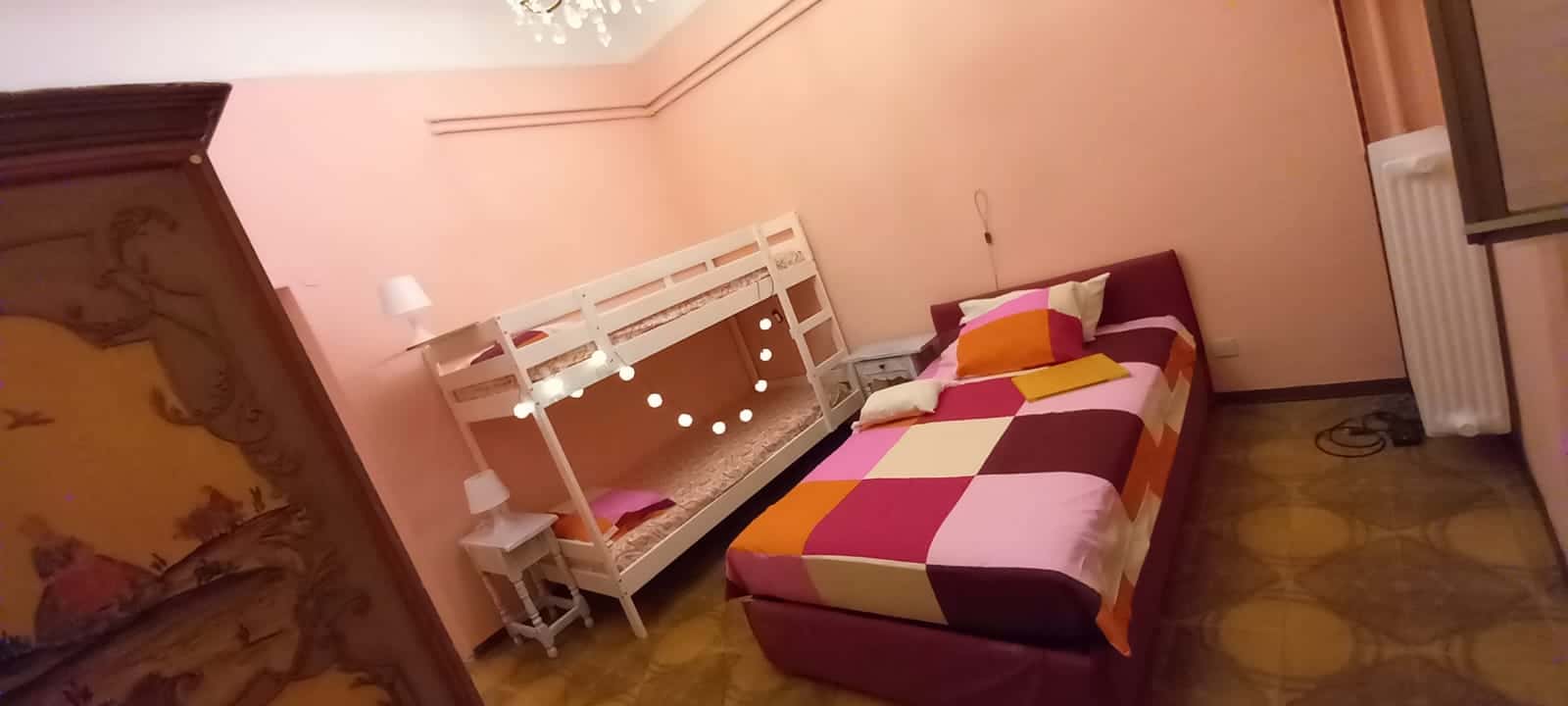  Room In Piazza Giuseppe Garibaldi, La Spezia For 120 M² With 3 Bedrooms  -  Room in Piazza Giuseppe Garibaldi, La Spezia for 120 m² with 3 bedrooms  - Gallery -  1