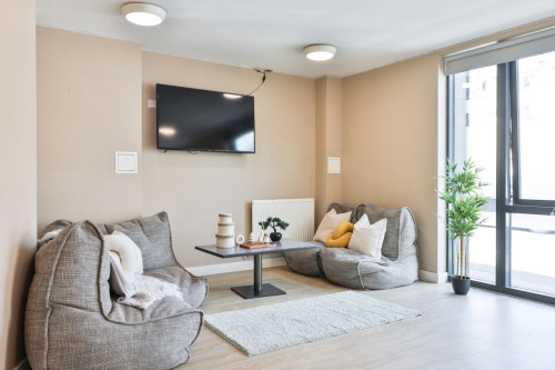 James House  - Gallery -  2