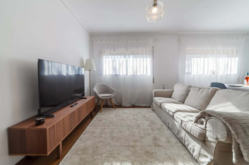 Spacious 2-bedroom Apartment in Aveiro - Gallery - 14