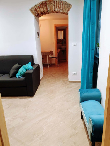 Appartamento in Salita San Nicolosio, Genova di 42 m²